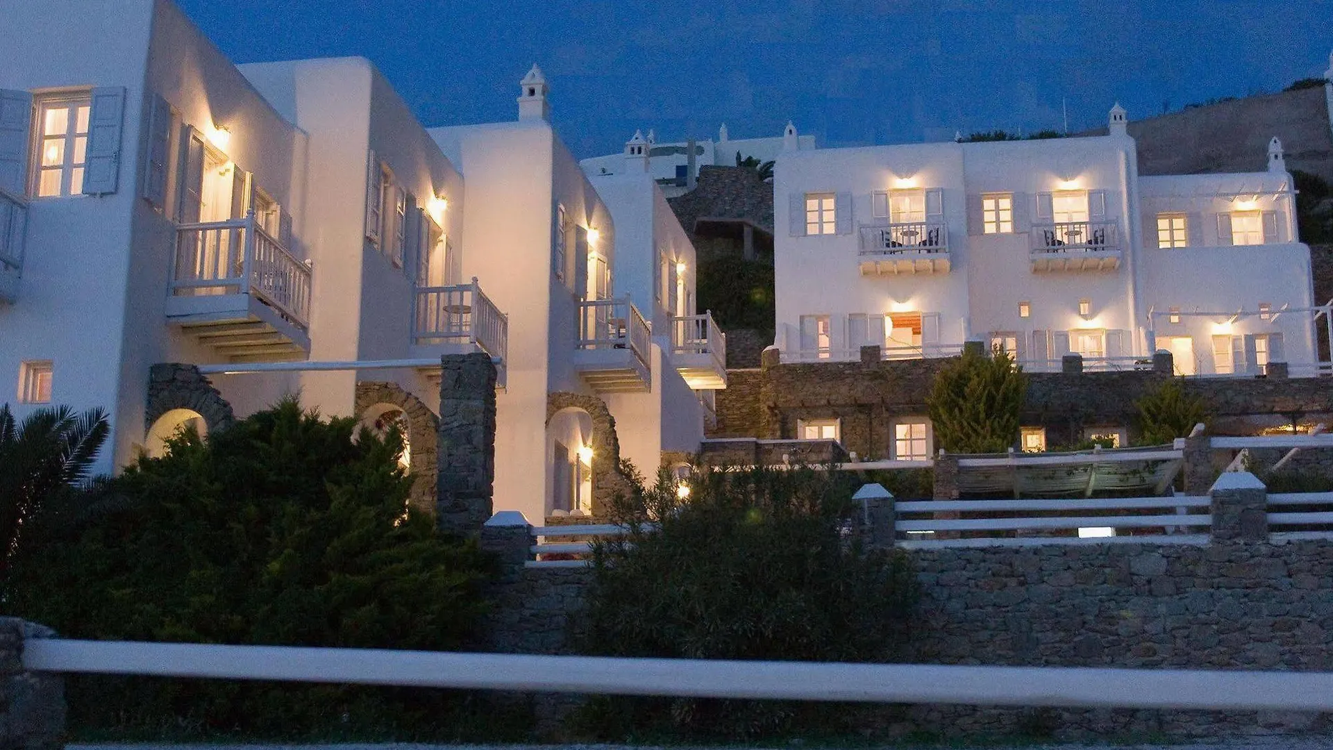 Apanema Resort Mykonos Town 4*,